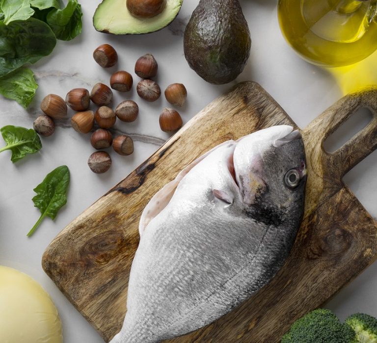 Menopause Diet: Foods to Eat and Avoid for a Smooth Transition Menopause Diet: Foods to Eat and Avoid for a Smooth Transition